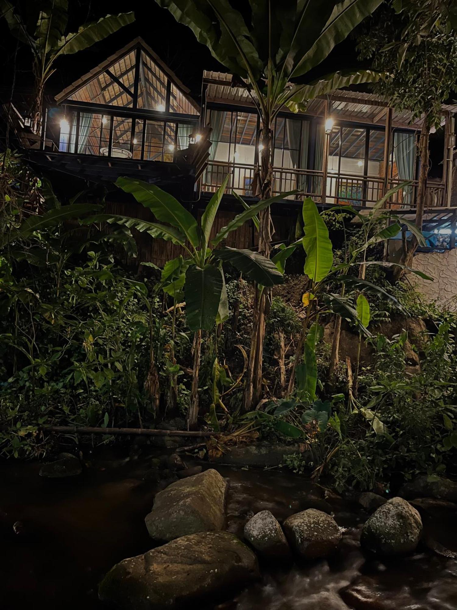 Hotel Voraman Hut Ban Pang Bo Hu Bon