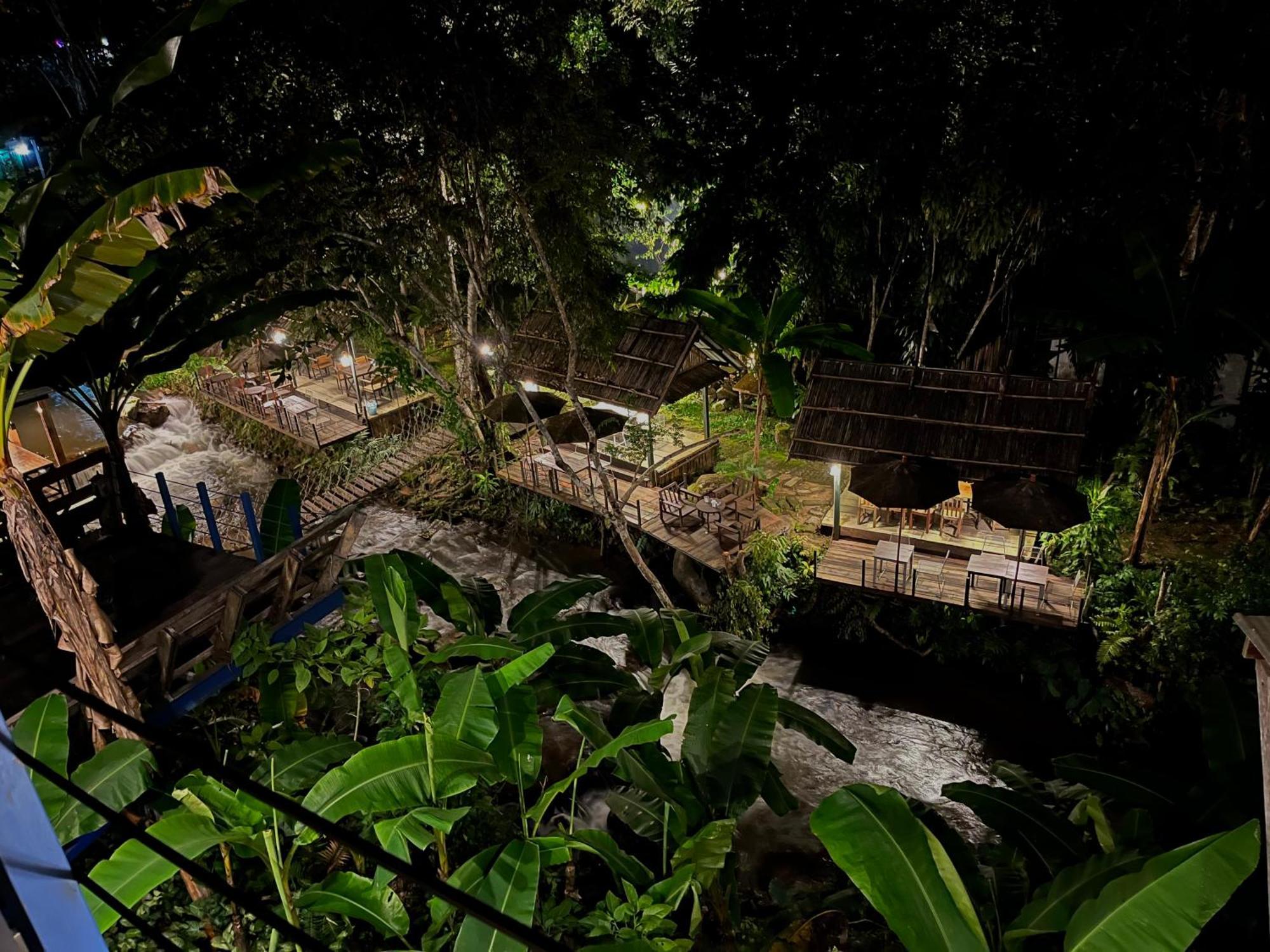 Voraman Hut Hotel