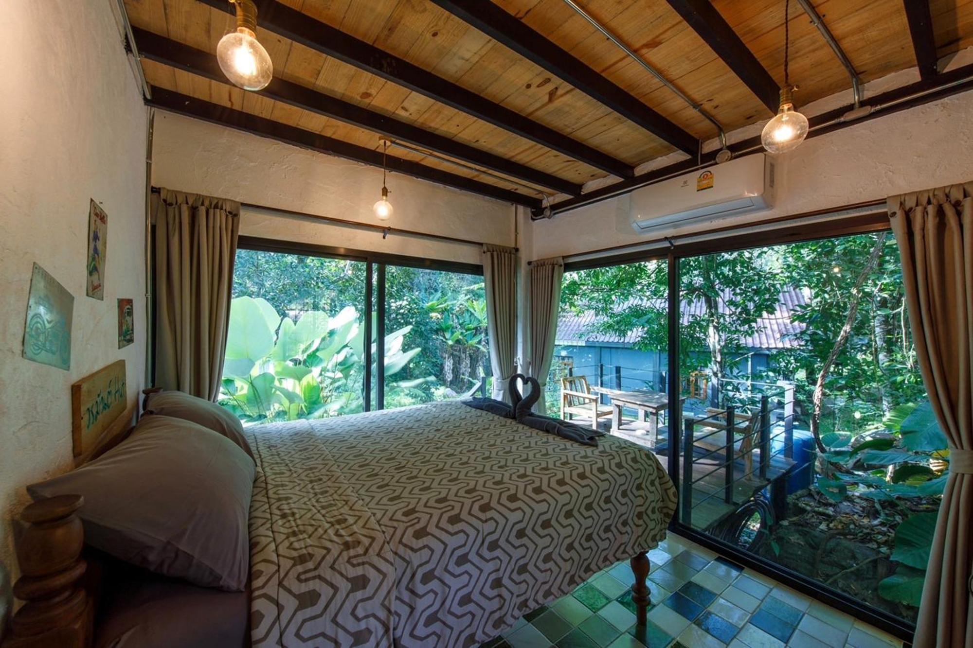 Voraman Hut Hotel 3*