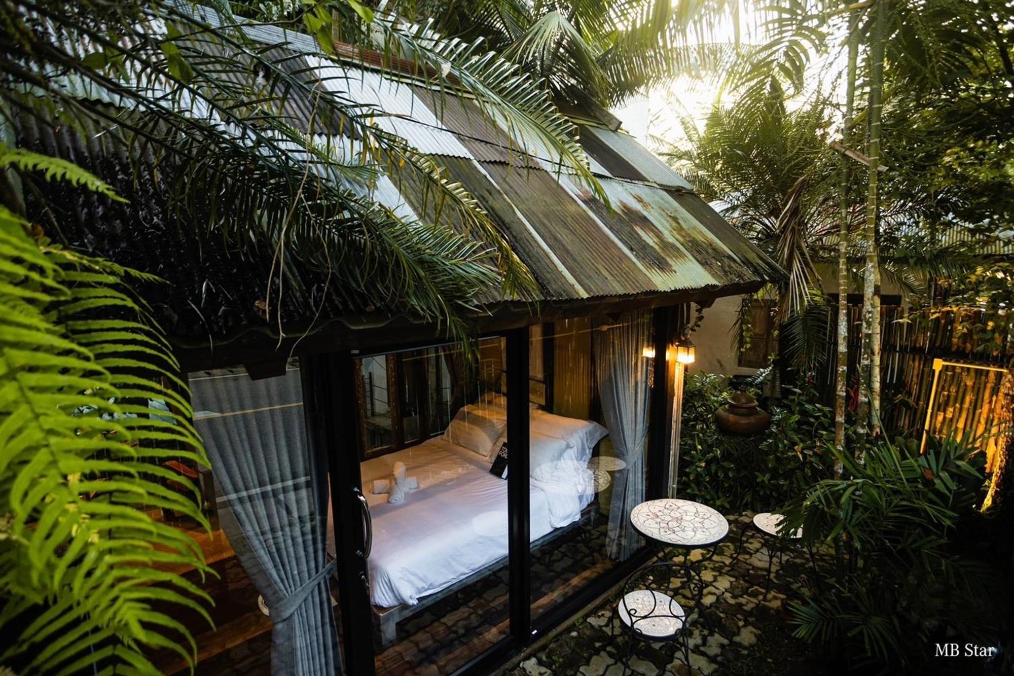 Hotel Voraman Hut 3*